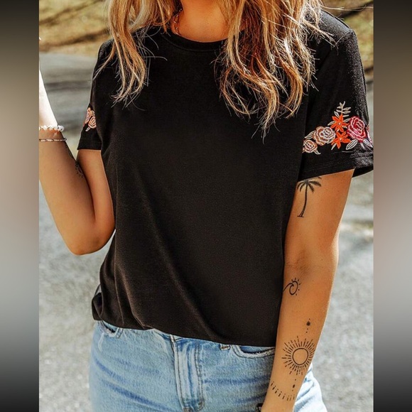 Boho floral embroidered short sleeve blouse - Picture 1 of 15
